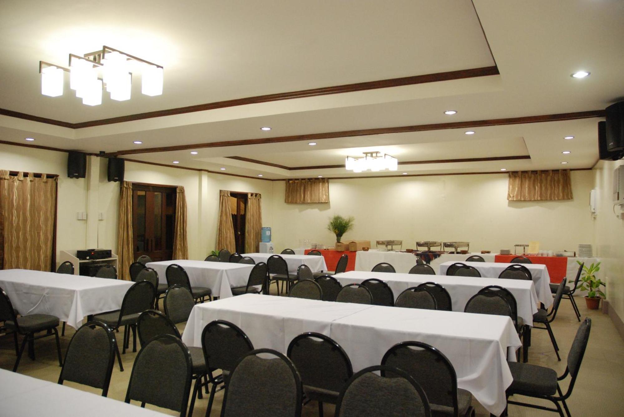 Tropika Hotel Davao