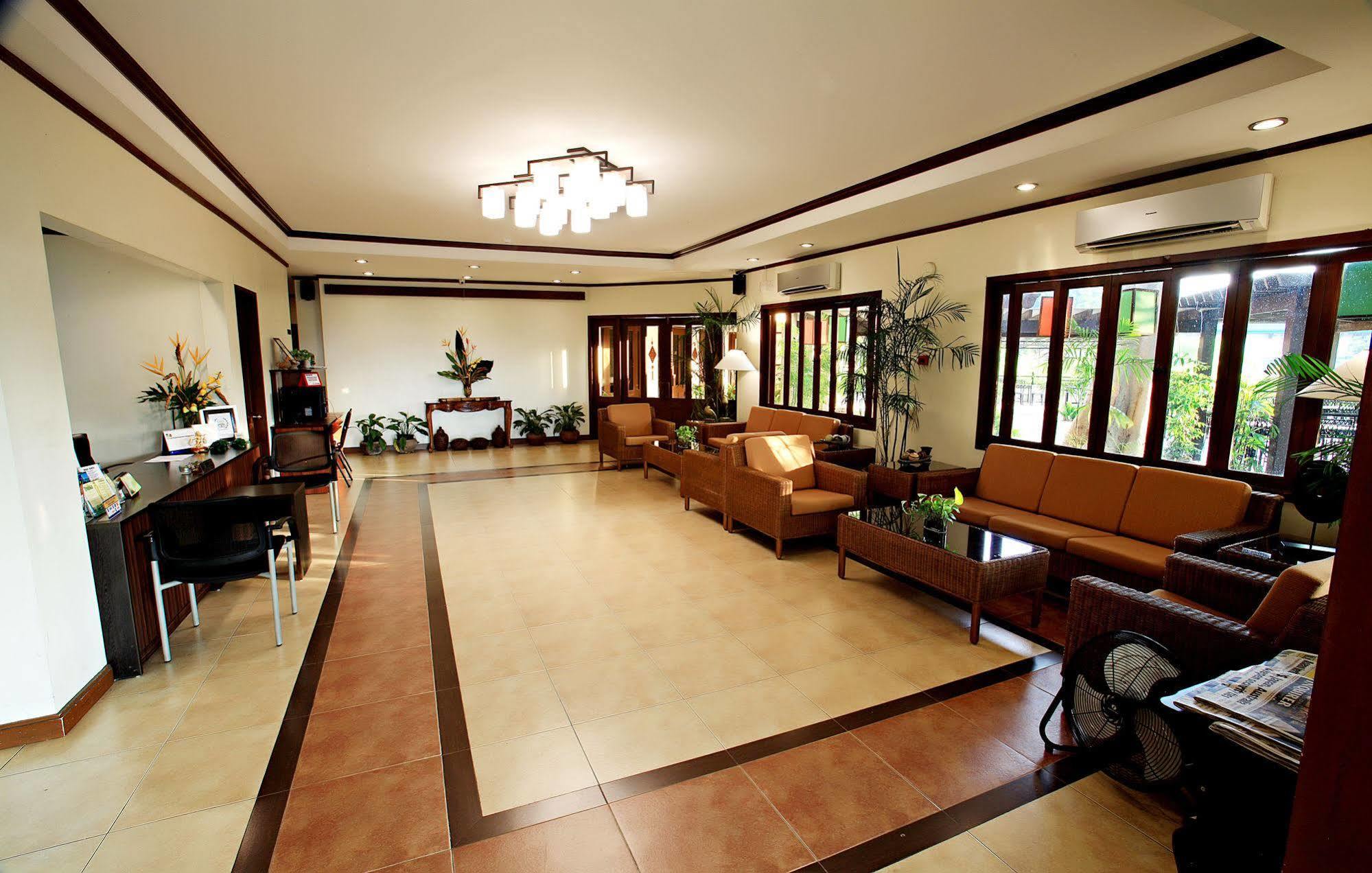 Tropika Hotel