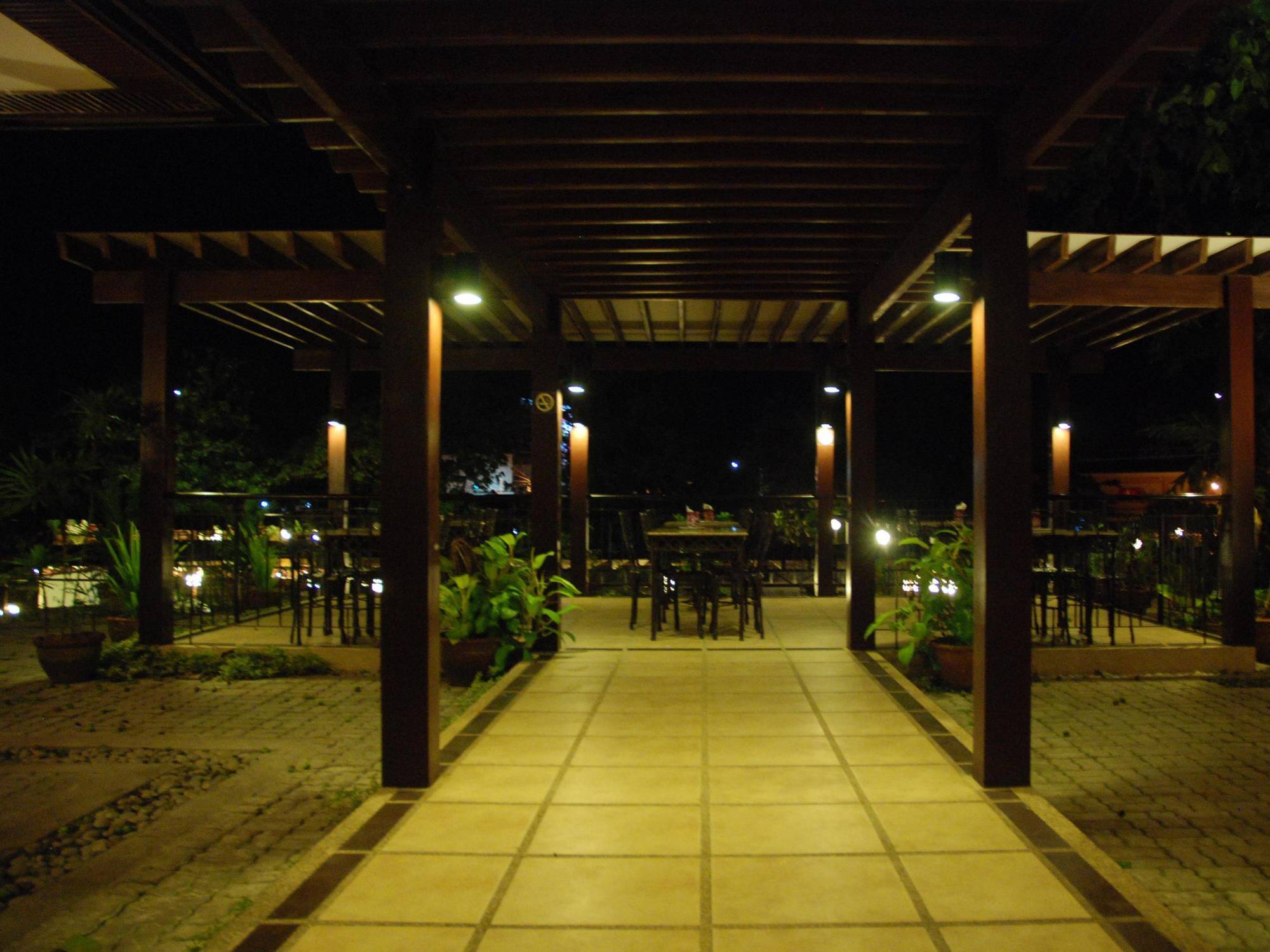 Hotel Tropika 3*