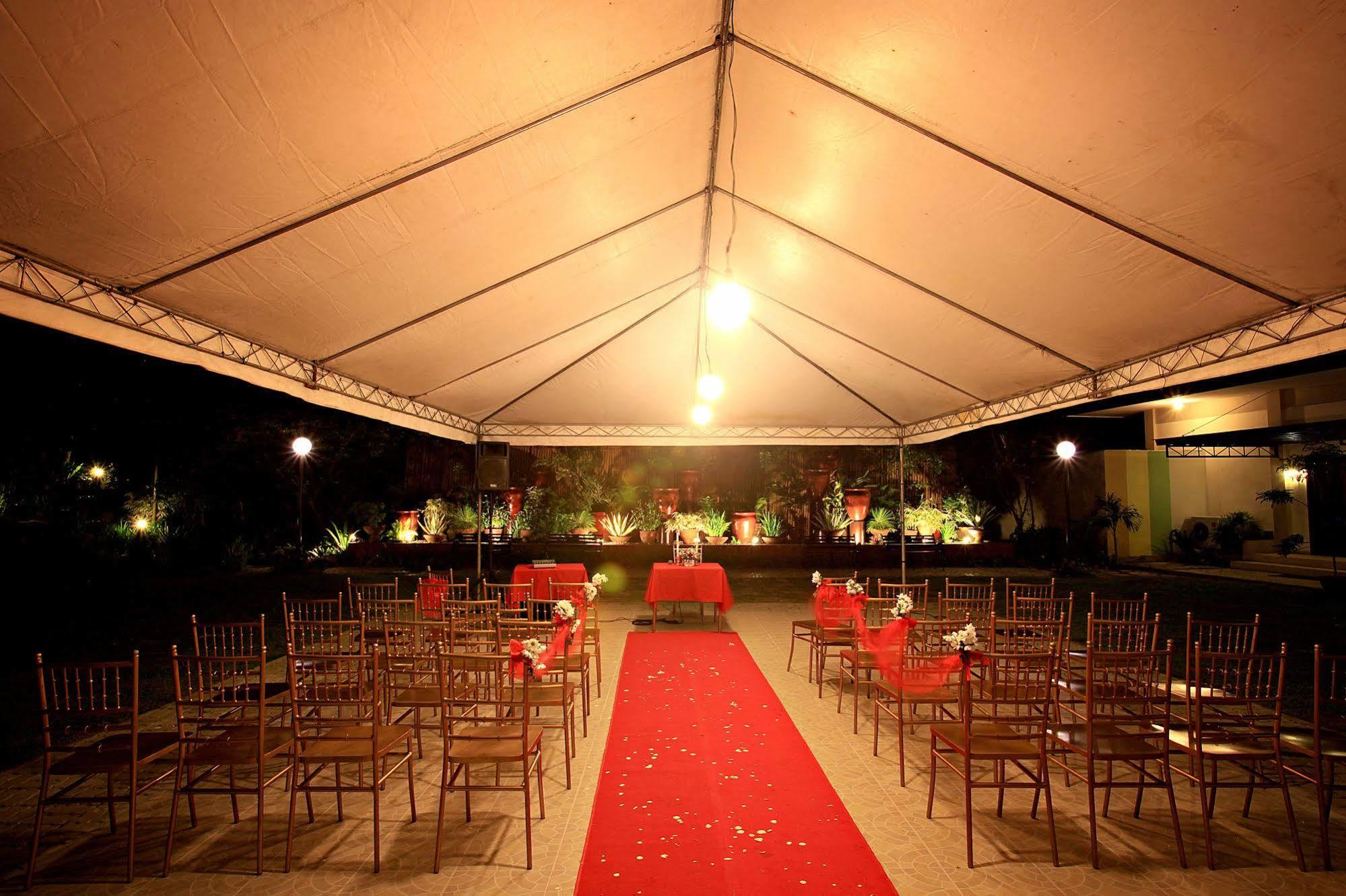 Tropika Hotel 3*