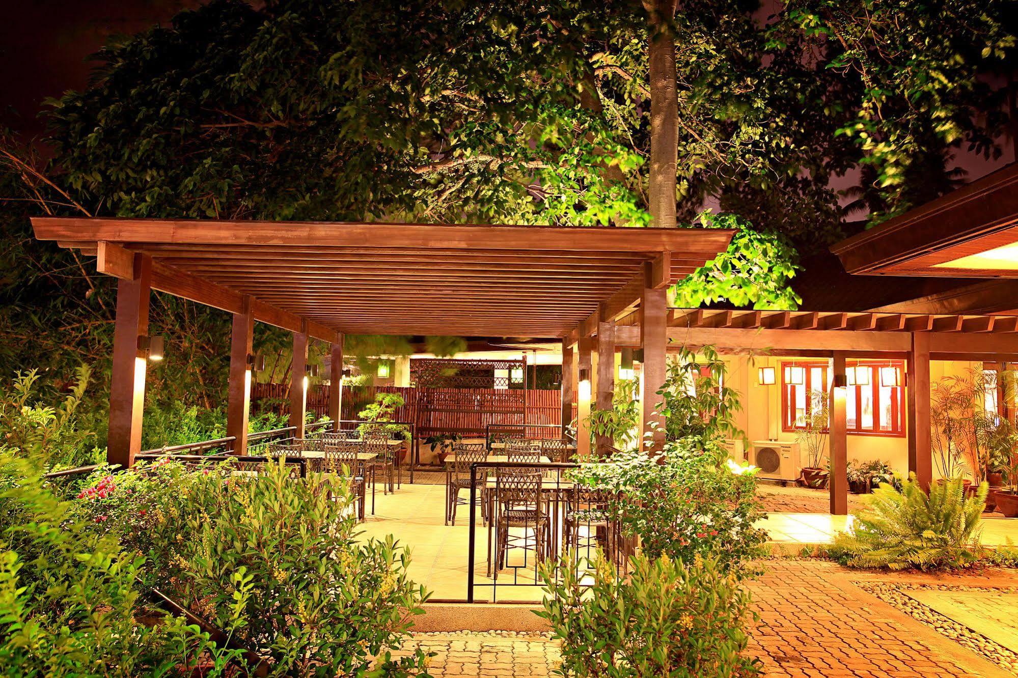 Tropika Hotel 3*